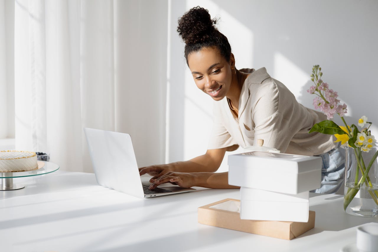 femme entrepreneuse lancer son activité